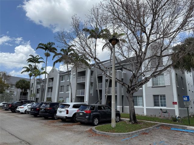 11165 SW 6th Street 204, Pembroke Pines, FL 33025