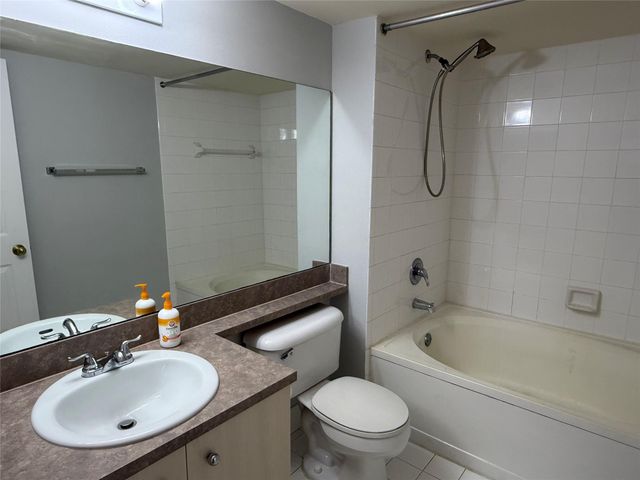 11165 SW 6th Street 204, Pembroke Pines, FL 33025