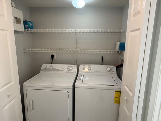 11165 SW 6th Street 204, Pembroke Pines, FL 33025
