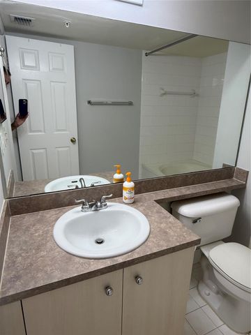 11165 SW 6th Street 204, Pembroke Pines, FL 33025