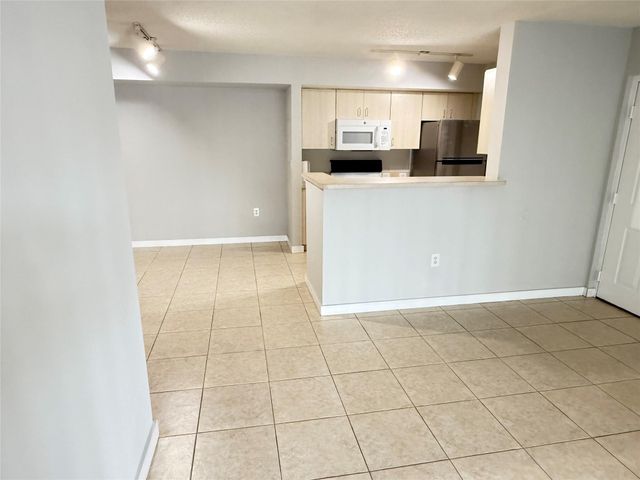 11165 SW 6th Street 204, Pembroke Pines, FL 33025