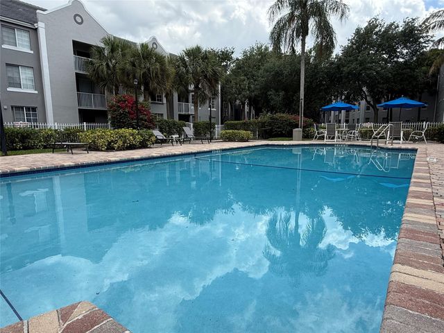 11165 SW 6th Street 204, Pembroke Pines, FL 33025