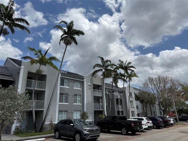 11165 SW 6th Street 204, Pembroke Pines, FL 33025