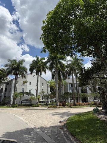 11165 SW 6th Street 204, Pembroke Pines, FL 33025
