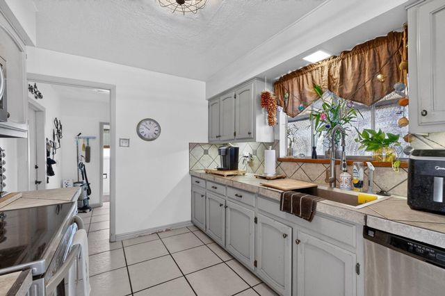 1213 San Pablo Street NE, Albuquerque, NM 87110