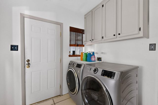 1213 San Pablo Street NE, Albuquerque, NM 87110