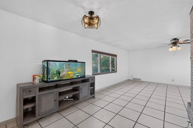 1213 San Pablo Street NE, Albuquerque, NM 87110