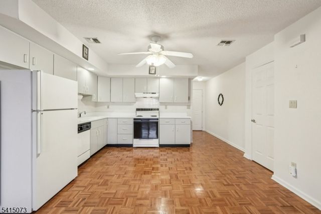 41 Wilson Ave 5 k, Newark City, NJ 07105