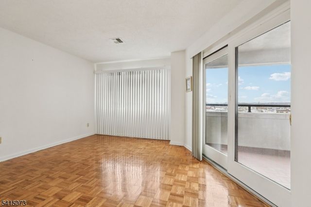 41 Wilson Ave 5 k, Newark City, NJ 07105