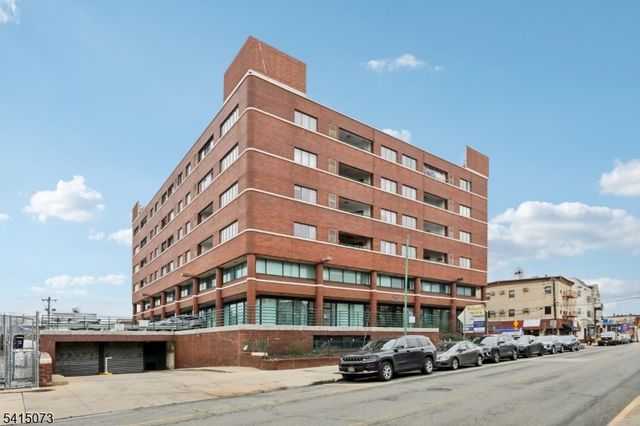 41 Wilson Ave 5 k, Newark City, NJ 07105