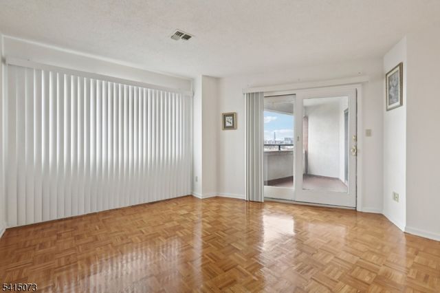 41 Wilson Ave 5 k, Newark City, NJ 07105