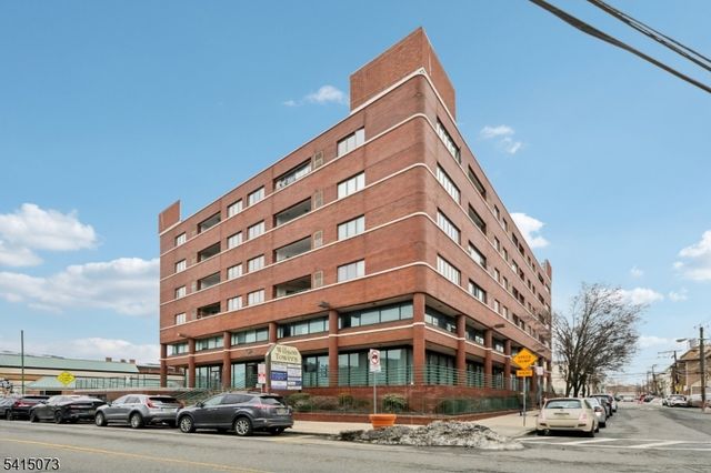 41 Wilson Ave 5 k, Newark City, NJ 07105