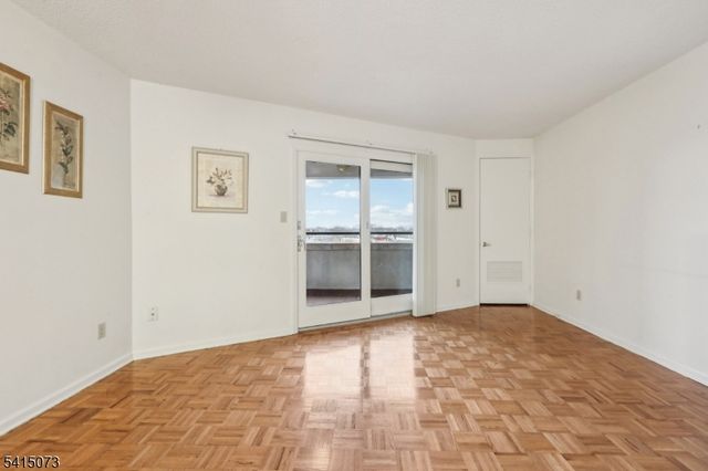 41 Wilson Ave 5 k, Newark City, NJ 07105