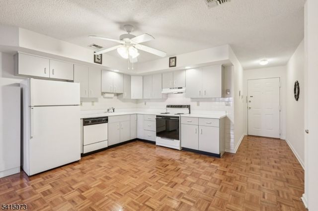 41 Wilson Ave 5 k, Newark City, NJ 07105