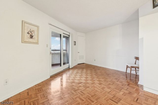 41 Wilson Ave 5 k, Newark City, NJ 07105