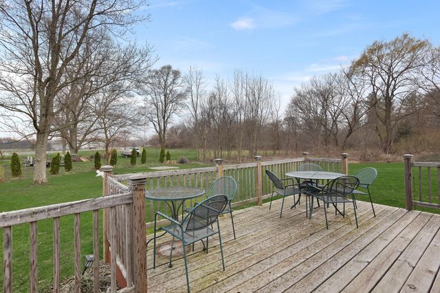 252 N 750 W, Valparaiso, IN 46385