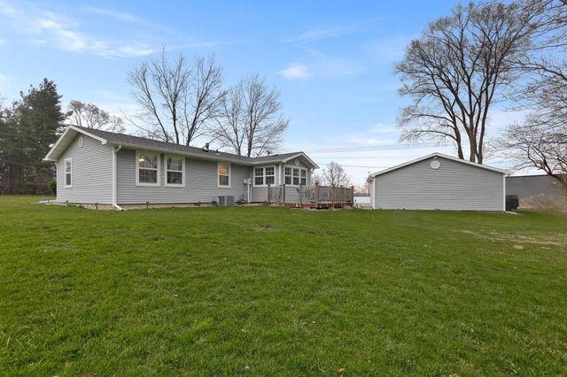 252 N 750 W, Valparaiso, IN 46385