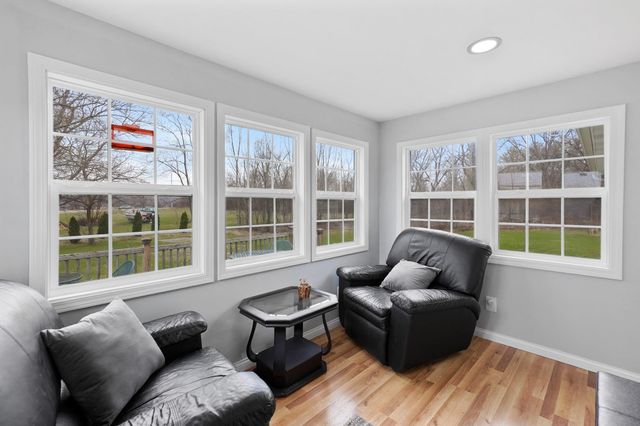 252 N 750 W, Valparaiso, IN 46385