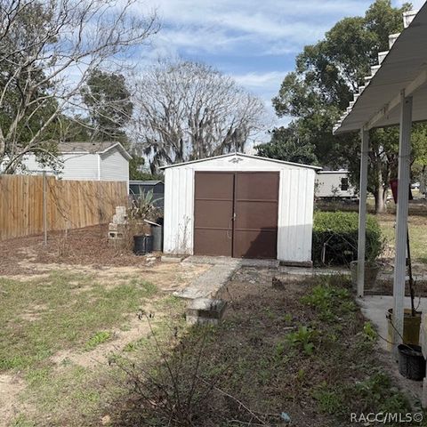 5291 W Blade Lane, Dunnellon, FL 34433
