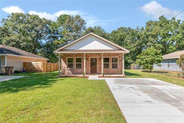 567 Felhorn Road E, Mobile, AL 36608
