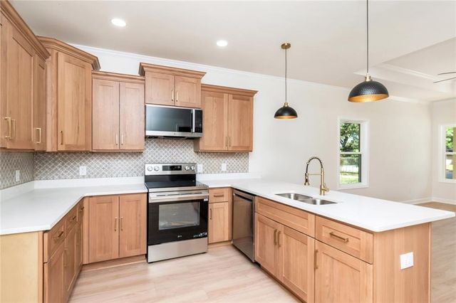 567 Felhorn Road E, Mobile, AL 36608