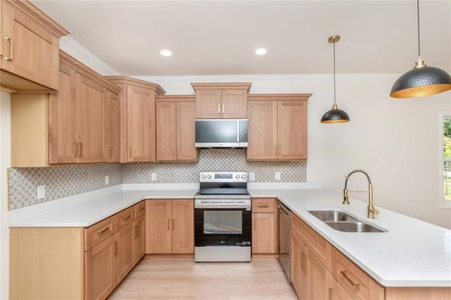 567 Felhorn Road E, Mobile, AL 36608