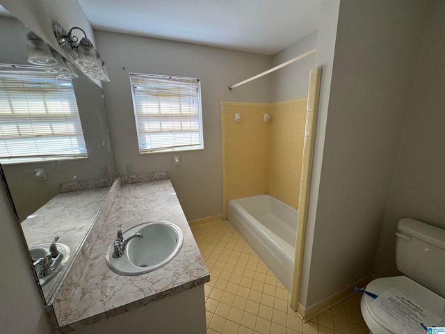 135 MERRIMONT DRIVE, Hueytown, AL 35023