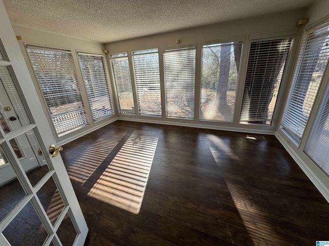 135 MERRIMONT DRIVE, Hueytown, AL 35023