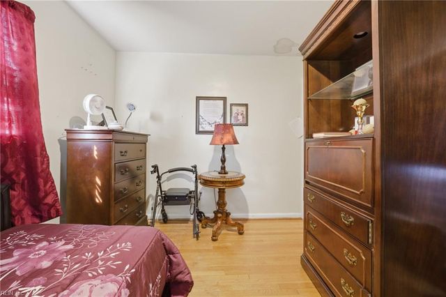 734 Milton DR, Hampton, VA 23666