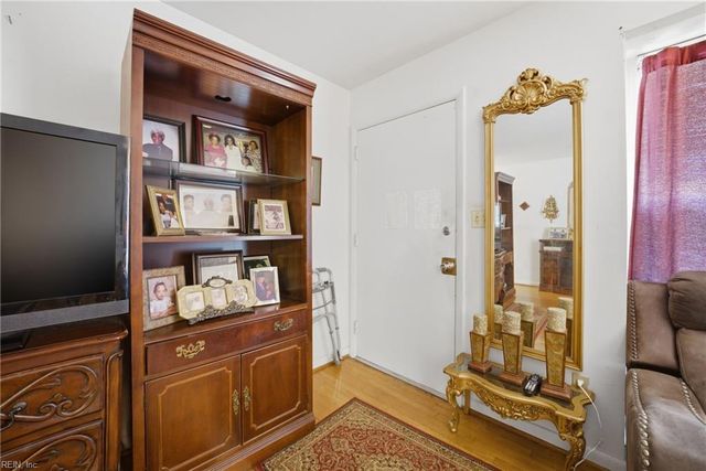 734 Milton DR, Hampton, VA 23666