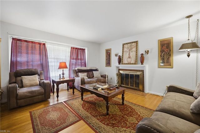 734 Milton DR, Hampton, VA 23666