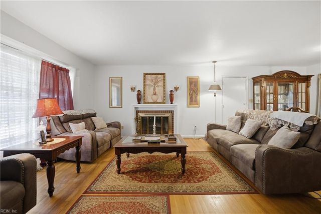 734 Milton DR, Hampton, VA 23666