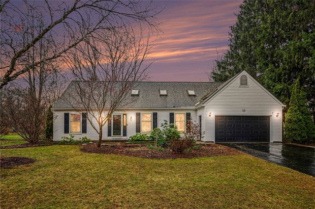 26 Timberline Dr, Penfield, NY 14526