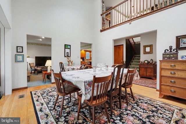 212 SHEEP HILL RD, Schaefferstown, PA 17088