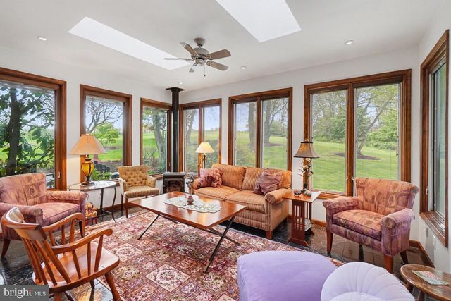 212 SHEEP HILL RD, Schaefferstown, PA 17088