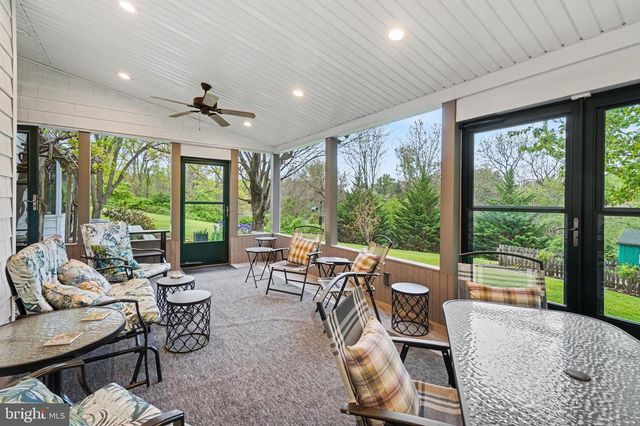 212 SHEEP HILL RD, Schaefferstown, PA 17088