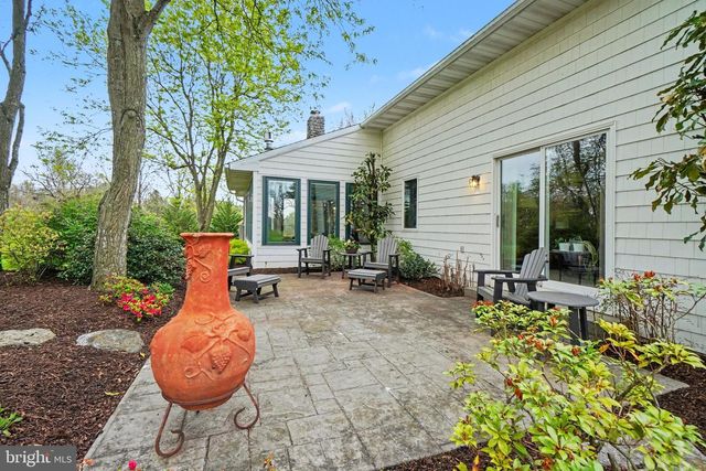 212 SHEEP HILL RD, Schaefferstown, PA 17088