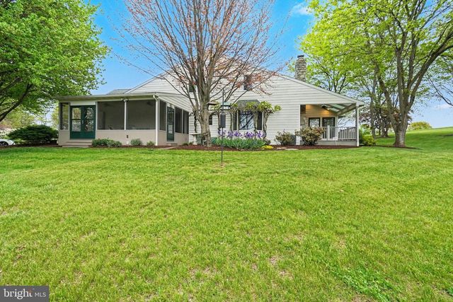 212 SHEEP HILL RD, Schaefferstown, PA 17088