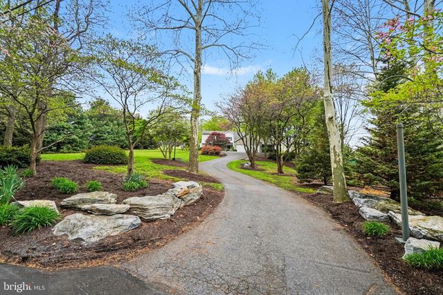 212 SHEEP HILL RD, Schaefferstown, PA 17088