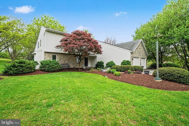212 SHEEP HILL RD, Schaefferstown, PA 17088