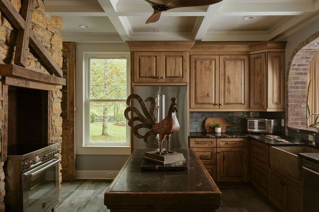 5297 Old Harding Rd, Franklin, TN 37064