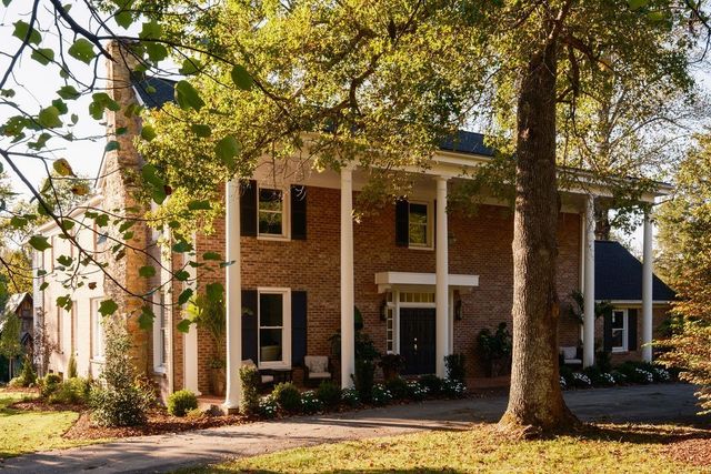 5297 Old Harding Rd, Franklin, TN 37064