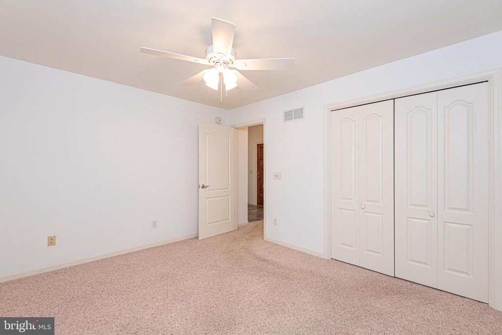 Image 11 of property listing at 331 SIKA DR, Harrington, DE 19952