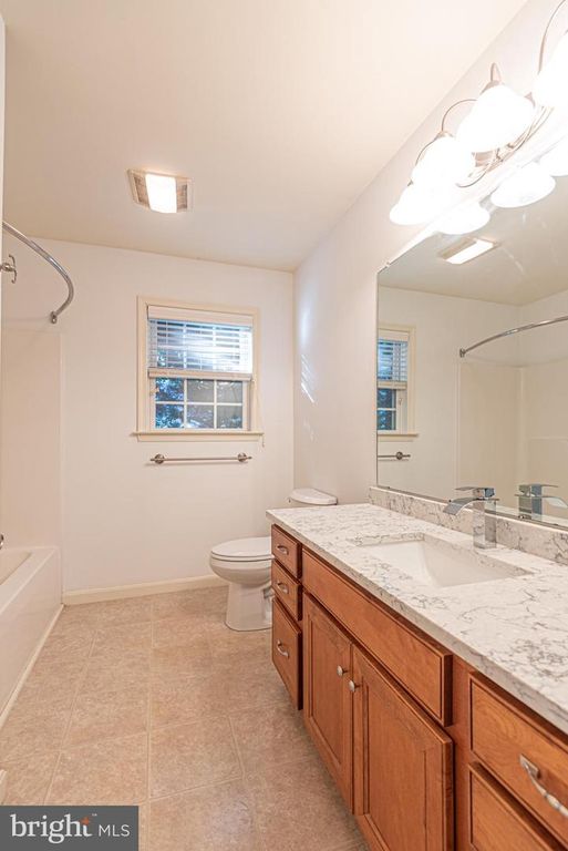 Image 12 of property listing at 331 SIKA DR, Harrington, DE 19952
