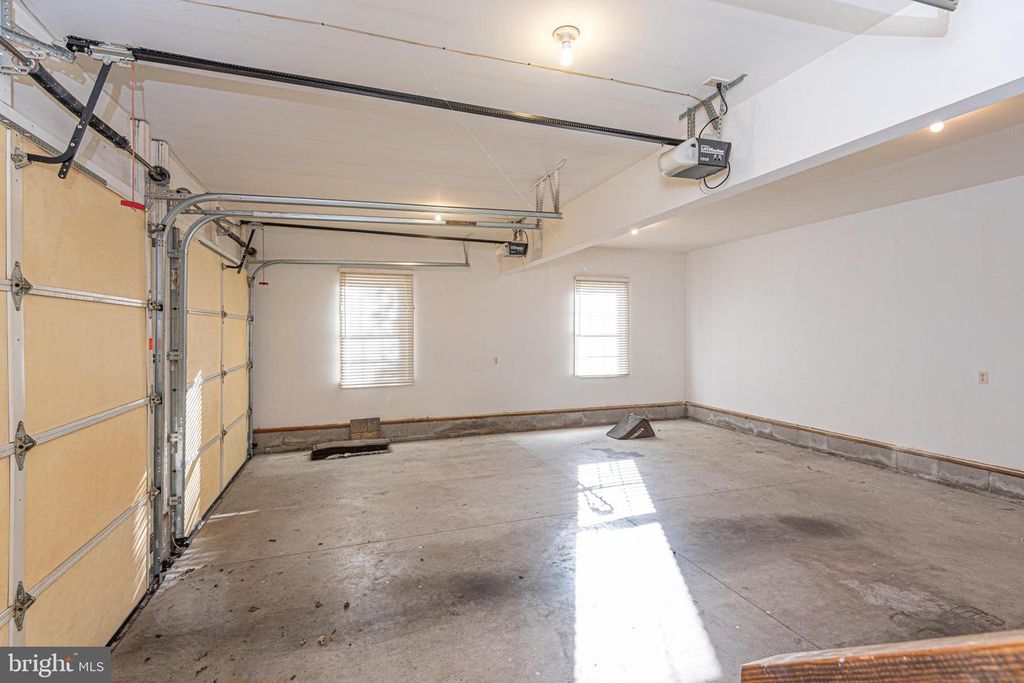 Image 34 of property listing at 331 SIKA DR, Harrington, DE 19952