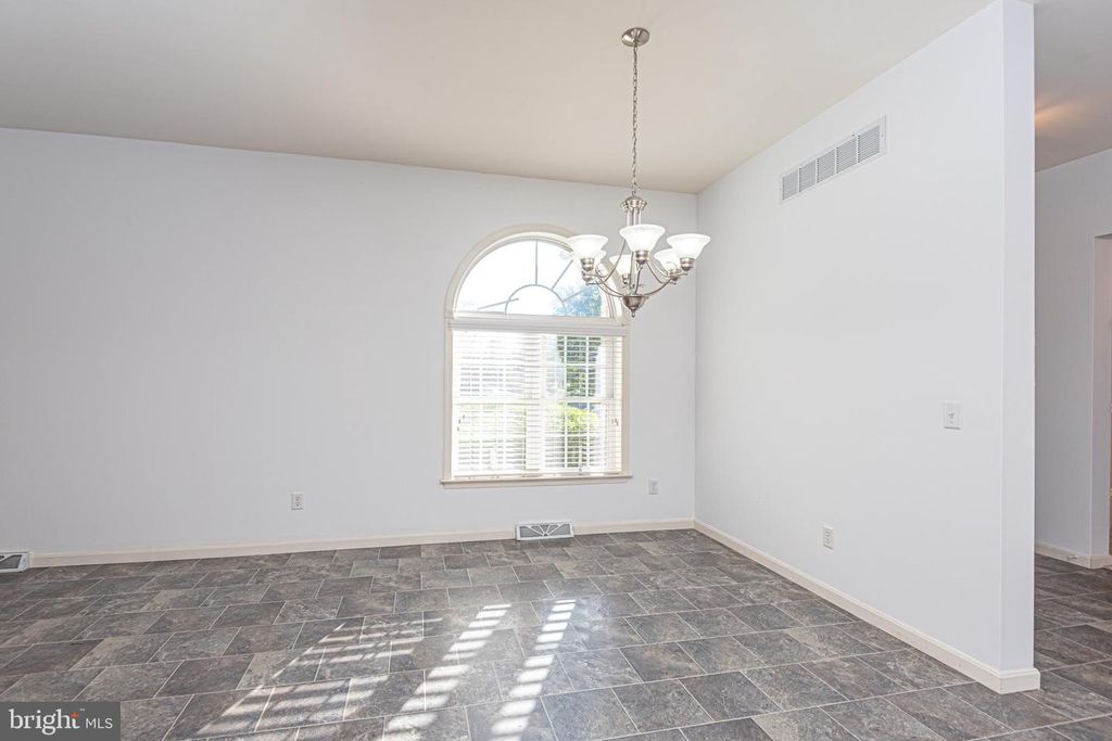 Image 37 of property listing at 331 SIKA DR, Harrington, DE 19952