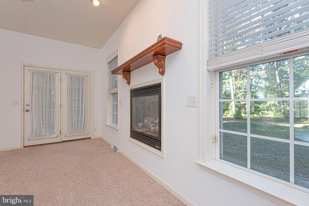 Image 5 of property listing at 331 SIKA DR, Harrington, DE 19952