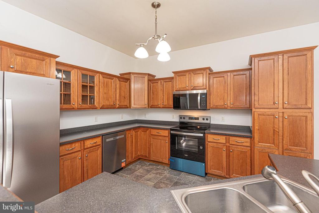Image 6 of property listing at 331 SIKA DR, Harrington, DE 19952