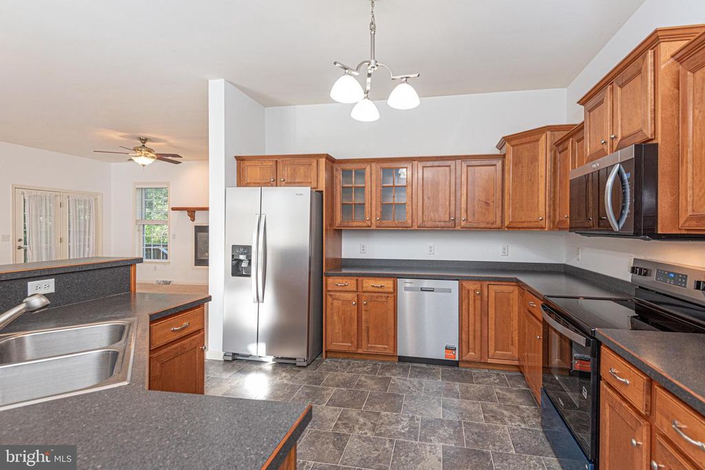 Image 7 of property listing at 331 SIKA DR, Harrington, DE 19952