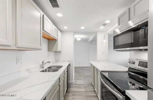 424 W BROWN Road 236, Mesa, AZ 85201